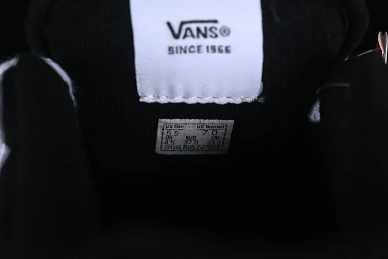 All categories Vans Vans series Vans Low Vans low-top Vans Knu Skool Vans low-top retro casual fat bread shoes VN0009QCB9M
